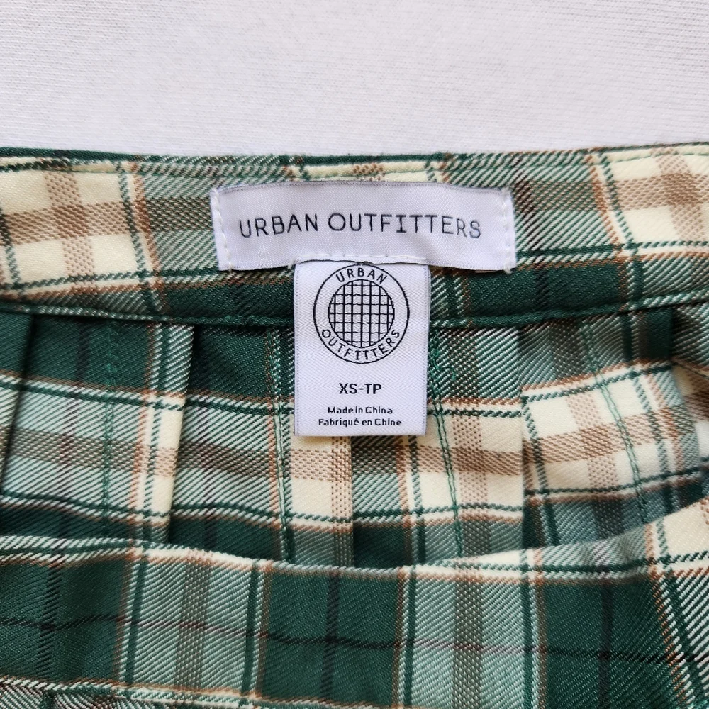 Urban Outfitters Green Plaid Pleated Schoolgirl Mini Skater Skirt Academia XS - Picture 11 of 14